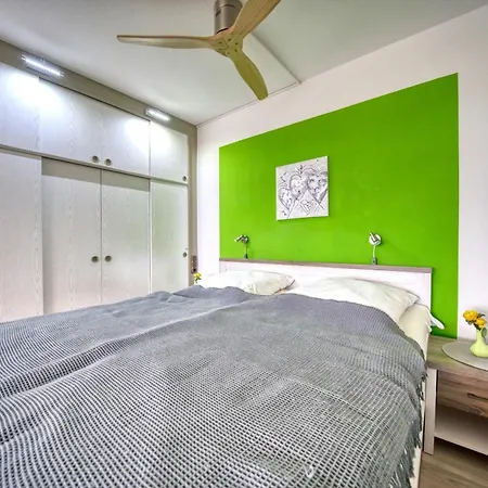 - Haus O, App 0o0409 Appartamento